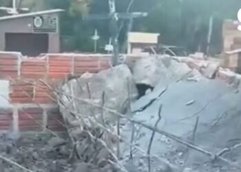 Filho morre soterrado após túmulo do pai desabar em cemitério de MT