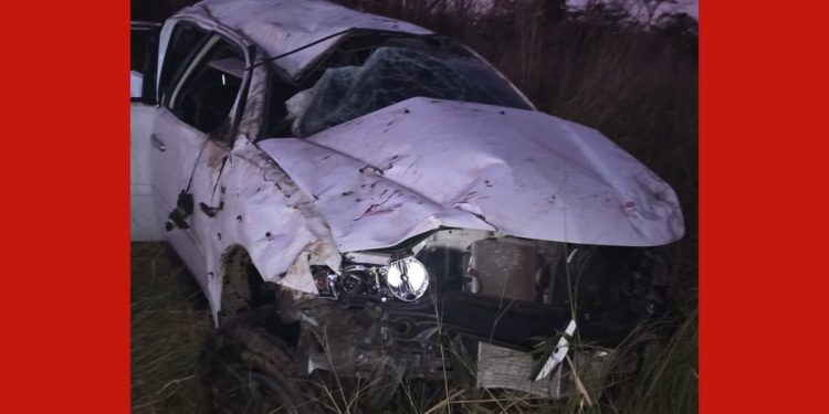 Caminhonete sai da pista, capota e deixa um morto na BR-070 em MT