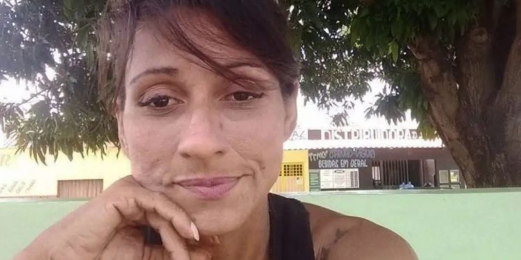 Mulher encontrada carbonizada em Várzea Grande (MT) é identificada